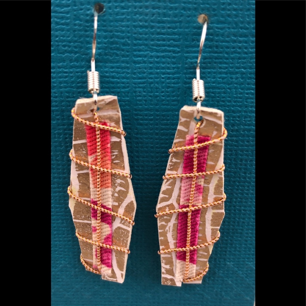 NWT Designer Earrings, Silver/Metallic Pink